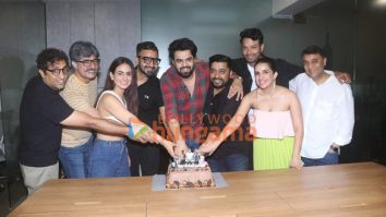 Photos: Maniesh Paul, Aksha Pardasany and others snapped at the success bash of Rafuchakkar