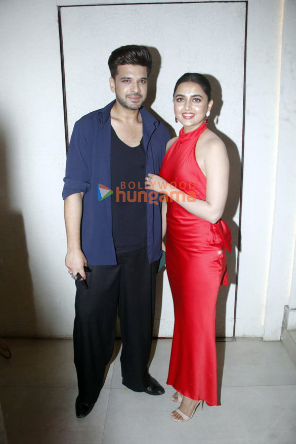 Photos: Tejasswi Prakash and Karan Kundrra spotted celebrating birthday at Akina in Bandra