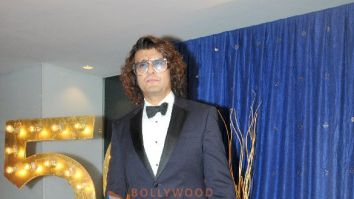 Photos: Celebs snapped at Sonu Nigam’s 50th birthday celebrations at Sahara Star