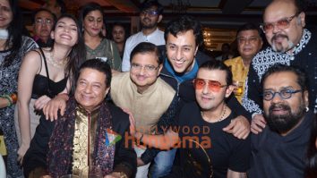 Photos: Sonu Nigam, Arun Govil & others snapped at Anup Jalota’s 70th birthday party