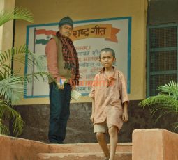 Movie Stills Of The Movie Guthlee Ladoo