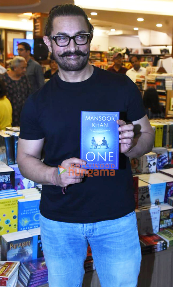Photos: Aamir Khan launches Mansoor Khan’s book ‘One: The Story of the Ultimate Myth’