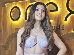 Photos: Akanksha Puri snapped at One8 Commune in Juhu Photos: Akanksha Puri snapped at One8 Commune in Juhu