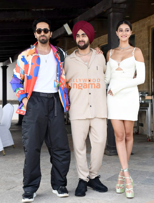 Photos: Ayushmann Khurrana, Ananya Panday and Manjot Singh snapped promoting Dream Girl 2 Photos: Ayushmann Khurrana, Ananya Panday and Manjot Singh snapped promoting Dream Girl 2