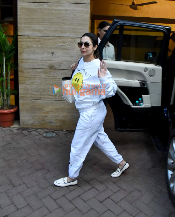 Photos: Malaika Arora snapped in Bandra Photos: Malaika Arora snapped in Bandra