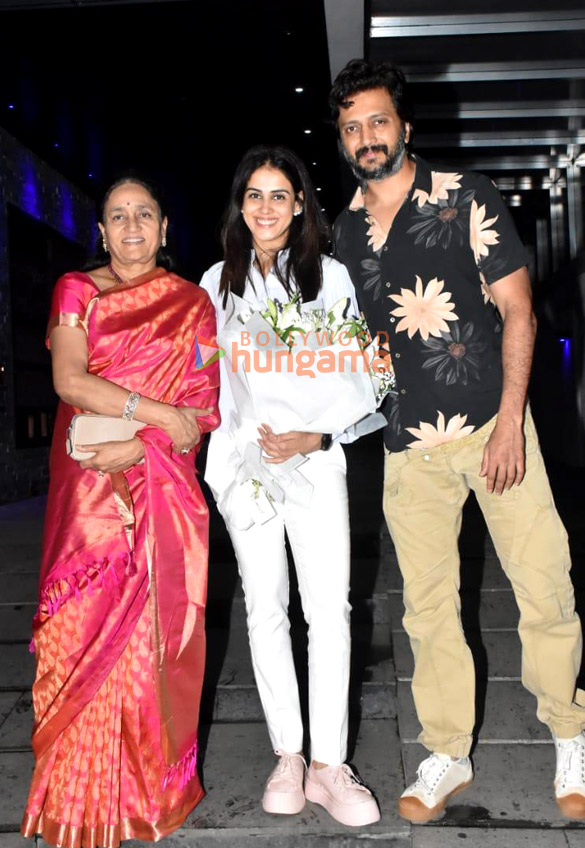 Photos: Riteish Deshmukh and family snapped at Hakkasan in Bandra for Genelia D’Souza’s birthday celebrations Photos: Riteish Deshmukh and family snapped at Hakkasan in Bandra for Genelia D’Souza’s birthday celebrations