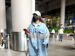 Photos: Sonakshi Sinha, Uorfi Javed and others snapped at the airport Photos: Sonakshi Sinha, Uorfi Javed and others snapped at the airport