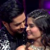 Bhavika Sharma of Ghum Hai Kisikey Pyaar Meiin aka Savi proposes Ishaan aka Shakti Arora on the stage of Star Parivaar Awards