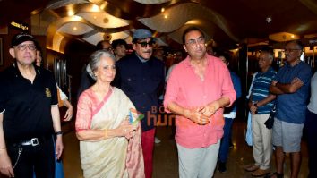 Photos: Jackie Shroff and Waheeda Rehman grace the legendary actor Dev Anand’s 100th Anniversary Celebration with their timeless elegance and charm