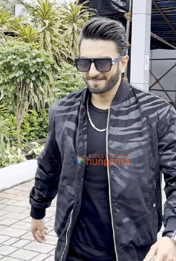Photos: Ranveer Singh and Karan Johar snapped at the private airport in Kalina Photos: Ranveer Singh and Karan Johar snapped at the private airport in Kalina