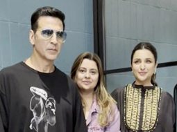 The ‘Kesari’ jodi pose for paps as they twin in black