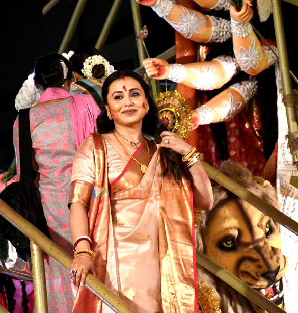 Photos: Rani Mukerji, Monalisa, Ashoke Pandit and others snapped at a Durga Puja Pandal Photos: Rani Mukerji, Monalisa, Ashoke Pandit and others snapped at a Durga Puja Pandal