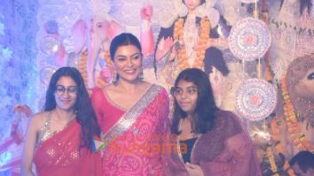 Photos: Sushmita Sen snapped at Dev Pandal