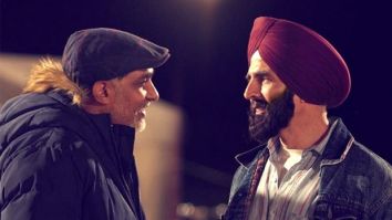 Akshay Kumar gives credit to director Tinu Desai for Mission Raniganj getting rave reviews; calls the film “big team work”