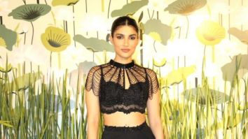 Alizeh’s contemporary Diwali glamour takes center stage at a Diwali bash