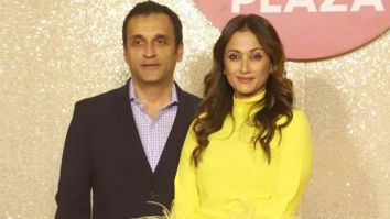 Swades actress Gayatri Joshi makes first public appearance with husband Vikas Oberoi at Jio World Plaza launch after tragic car crash in Italy; watch