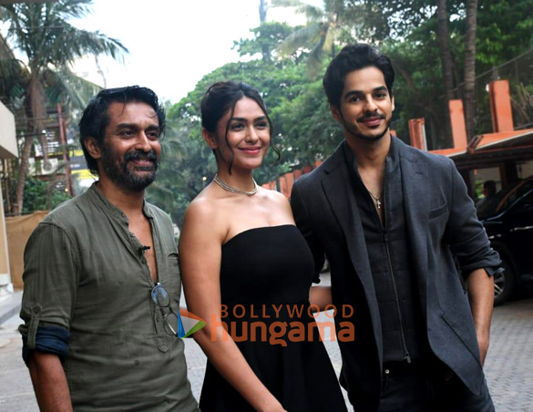 Photos: Ishaan Khatter, Mrunal Thakur and Raja Menon snapped promoting their film Pippa Photos: Ishaan Khatter, Mrunal Thakur and Raja Menon snapped promoting their film Pippa
