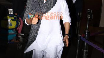 Photos: Ranbir Kapoor, Sara Ali Khan, Vicky Kaushal and others snapped at the airport