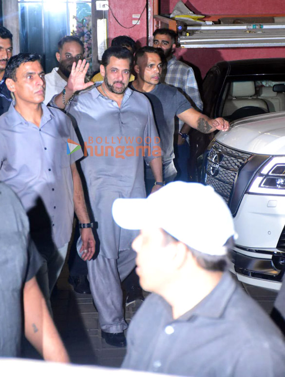 Photos: Celebs snapped arriving at Arpita Khan’s residence