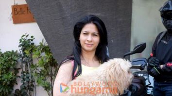 Photos: Tanishaa Mukerji snapped at Crown Vet in Khar