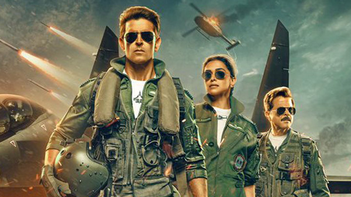 FDFS Public Review: Fighter Ft. Hrithik Roshan | Deepika Padukone | Anil Kapoor | Sidharth Anand