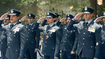 Fighter Box Office Estimate Day 4: Collects Rs. 29 crores on Sunday; four-day weekend nets Rs. 122 crores Fighter Box Office Estimate Day 4: Collects Rs. 29 crores on Sunday; four-day weekend nets Rs. 122 crores