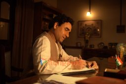 Movie stills of Main Atal Hoon