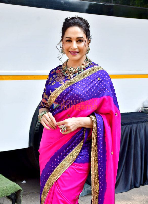 Photos: Madhuri Dixit and Suniel Shetty snapped on the sets of Dance Deewane Photos: Madhuri Dixit and Suniel Shetty snapped on the sets of Dance Deewane