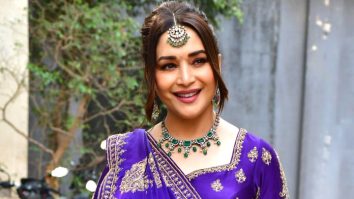 Madhuri Dixit dresses up in her iconic ‘Didi Tera Dewar Deewaana’ look