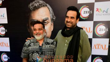 Photos: Pankaj Tripathi and Ravi Jadhav snapped in Bandra