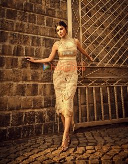 Mouni Roy