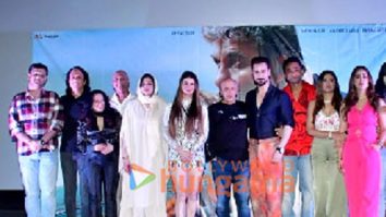 Photos: Deepak Tijori, Mahesh Bhatt, Pooja Bhatt and others snapped at the trailer launch of Tipppsy