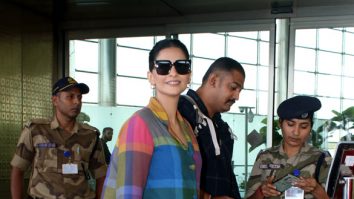 Photos: Sonam Kapoor Ahuja, Anil Kapoor, Malaika Arora and others snapped at the airport