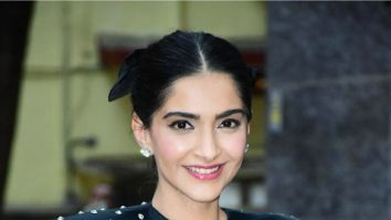 Photos: Sonam Kapoor Ahuja attends the book launch of ‘Jungle Jugalbandi’