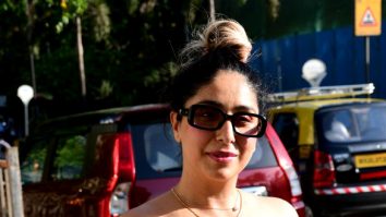 Photos: Neha Bhasin snapped in Bandra