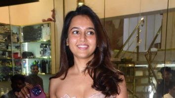 Photos: Tejasswi Prakash snapped at a salon in Bandra