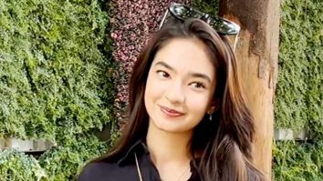 Anushka Sen smiles wide as she gets clicked by paps in an all black outfit
