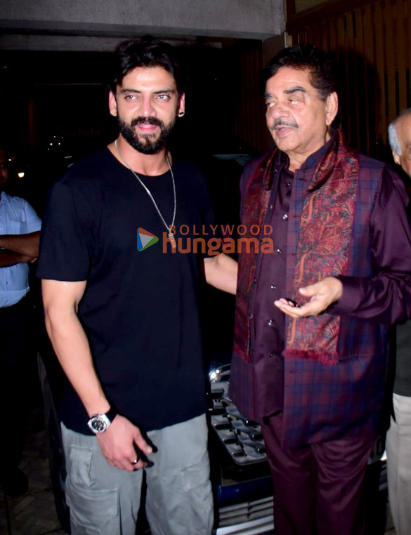 Photos: Shatrughan Sinha snapped with Zaheer Iqbal in Bandra Photos: Shatrughan Sinha snapped with Zaheer Iqbal in Bandra