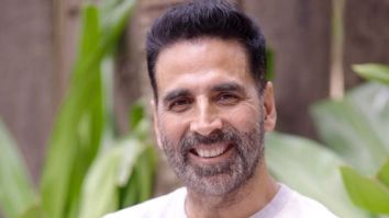 Akshay Kumar goes on holiday after Sarfira releases; gives shout-out to Bashir Badr’s shayari on struggles of life: “Be-waqt agar jaaunga, sab chaunk padenge” 