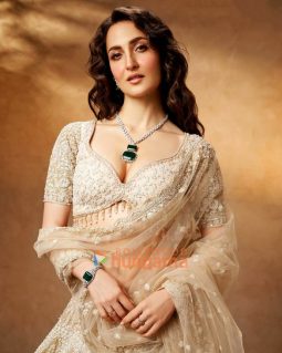 Celeb Photos Of Elli AvrRam