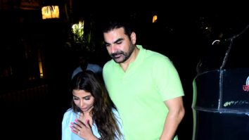 Photos: Arbaaz Khan and Sshura Khan snapped at the hospital