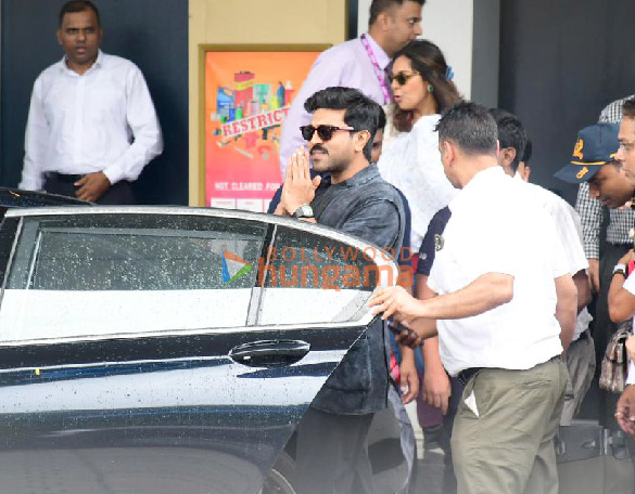 Photos: Ram Charan snapped with wife Upasana Kamineni and daughter Klin Kaara at Kalina airport Photos: Ram Charan snapped with wife Upasana Kamineni and daughter Klin Kaara at Kalina airport