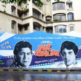 Angry Young Men Javed Akhtar and Salim Khan get tribute with Sholay, Kranti mural in Mumbai, see pics