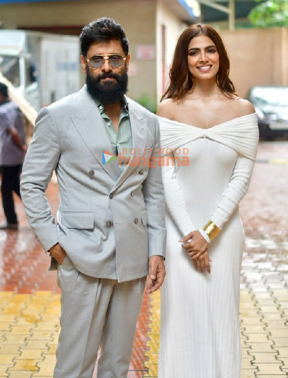 Photos: Chiyaan Vikram and Malavika Mohanan snapped during Thangalaan promotions Photos: Chiyaan Vikram and Malavika Mohanan snapped during Thangalaan promotions