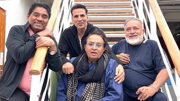 Housefull 5: BTS pictures of Akshay Kumar, Riteish Deshmukh, Johny Lever, and Ranjeet go viral