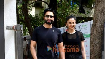 Photos: Rakul Preet Singh and Jackky Bhagnani snapped outside the gym in Santacruz