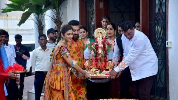 Photos: Shilpa Shetty and Shamita Shetty Ganapati Bappa Immersion at her residence