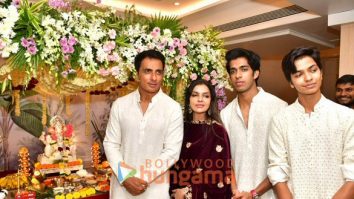 Photos: Sonu Sood snapped celebrating Ganapati Chaturthi at his home