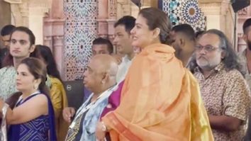 Kajol, Tanisha & Rani Mukerjii at Pran Prathishta Of North Bombay Sarbojanin Durga Puja