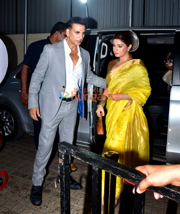 Photos: Akshay Kumar, Twinkle Khanna and Dimple Kapadia snapped at PVR Juhu Photos: Akshay Kumar, Twinkle Khanna and Dimple Kapadia snapped at PVR Juhu